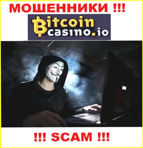 Информации о лицах, которые руководят BitcoinCasino в интернете разыскать не получилось